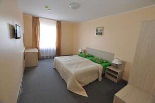 Отель Motel Paradise Вильнюс Двухместный номер с 2 отдельными кроватями-13